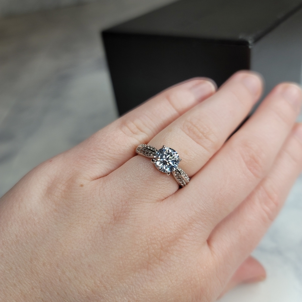 Silver Ring Faux Diamond Round Cut